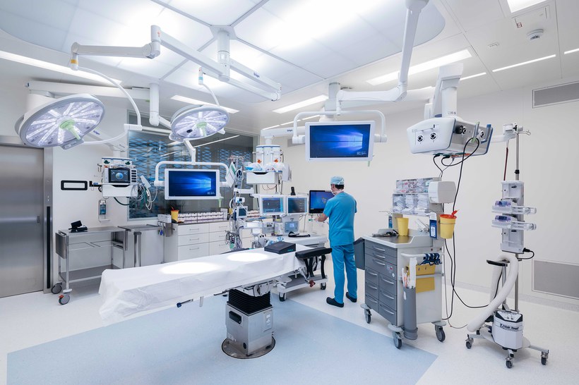 20190529 Krankenhaus Operationssäle in Betrieb.jpg