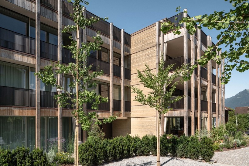 Groß (ERDEN_Buchs_Groffeldgasse_cbyHannoMackowitz-_HMA7081-min).jpeg Groß (ERDEN_Buchs_Groffeldgasse_cbyHannoMackowitz-_HMA7081-min).jpeg