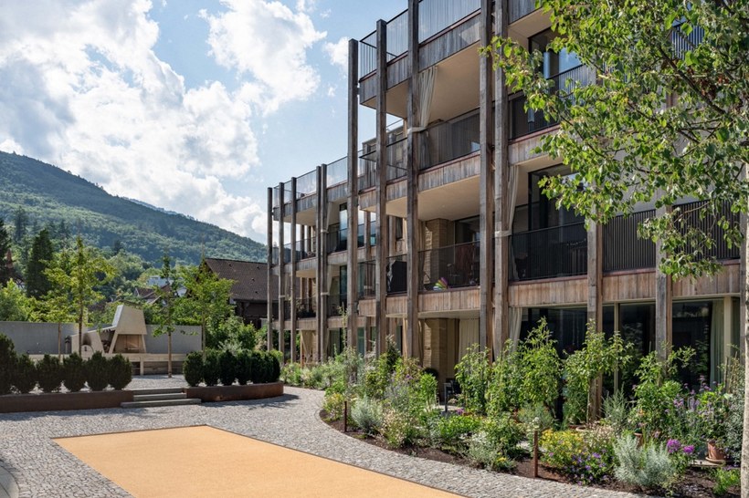 Groß (ERDEN_Buchs_Groffeldgasse_cbyHannoMackowitz-_HMA7105-min).jpeg Groß (ERDEN_Buchs_Groffeldgasse_cbyHannoMackowitz-_HMA7105-min).jpeg