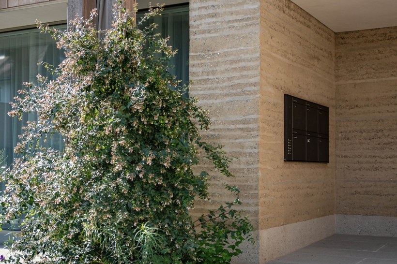 Groß (ERDEN_Buchs_Groffeldgasse_cbyHannoMackowitz-_HMA7161-min).jpeg Groß (ERDEN_Buchs_Groffeldgasse_cbyHannoMackowitz-_HMA7161-min).jpeg