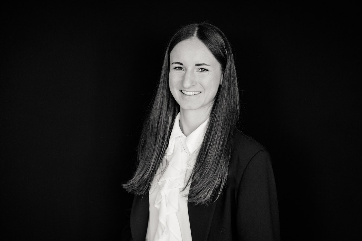 Dipl.Ing. Julia Dorfmann — Deutsch