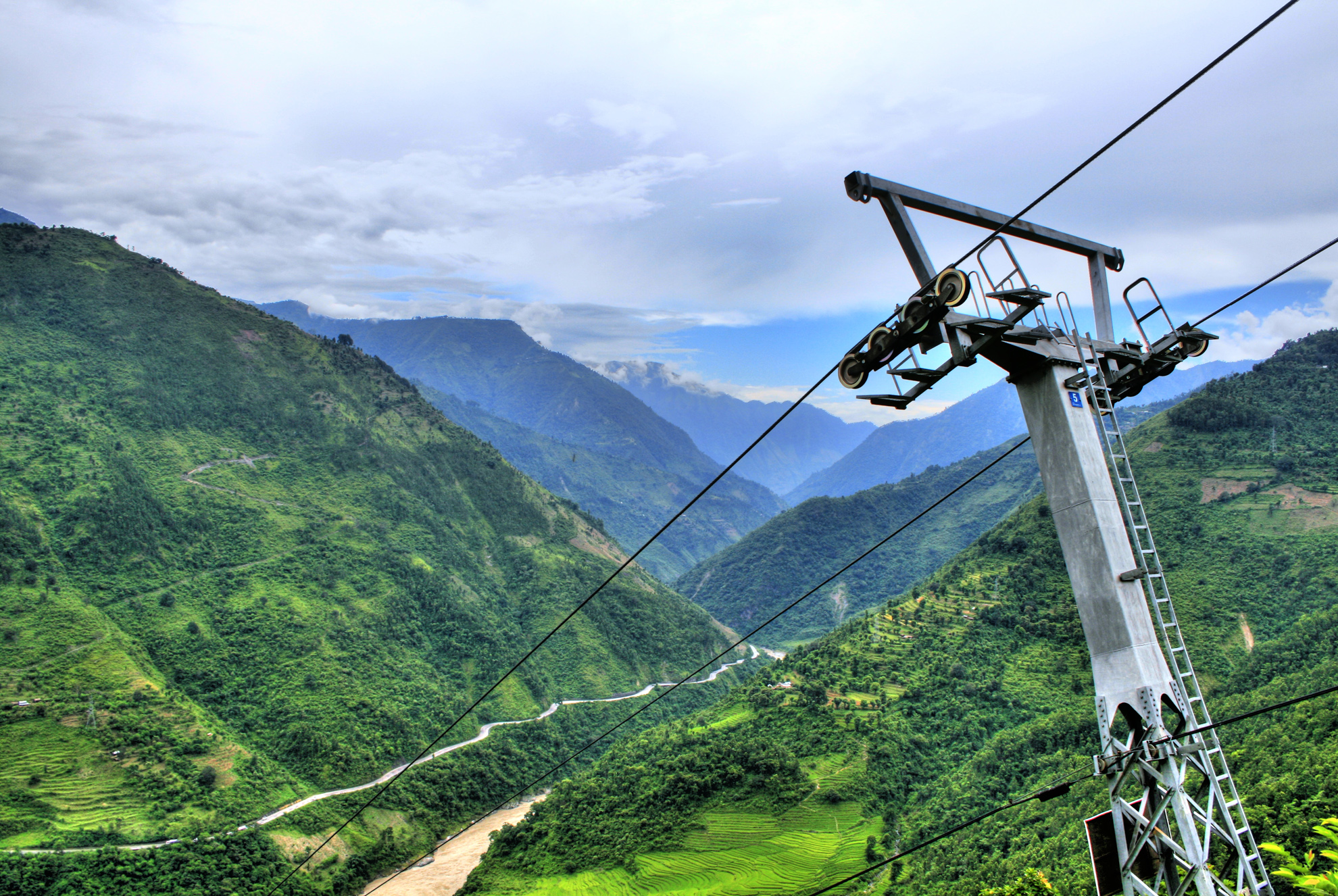 Cable_Car_(Tram_way)_to_Manakamana_Temple_(Nepal).jpg